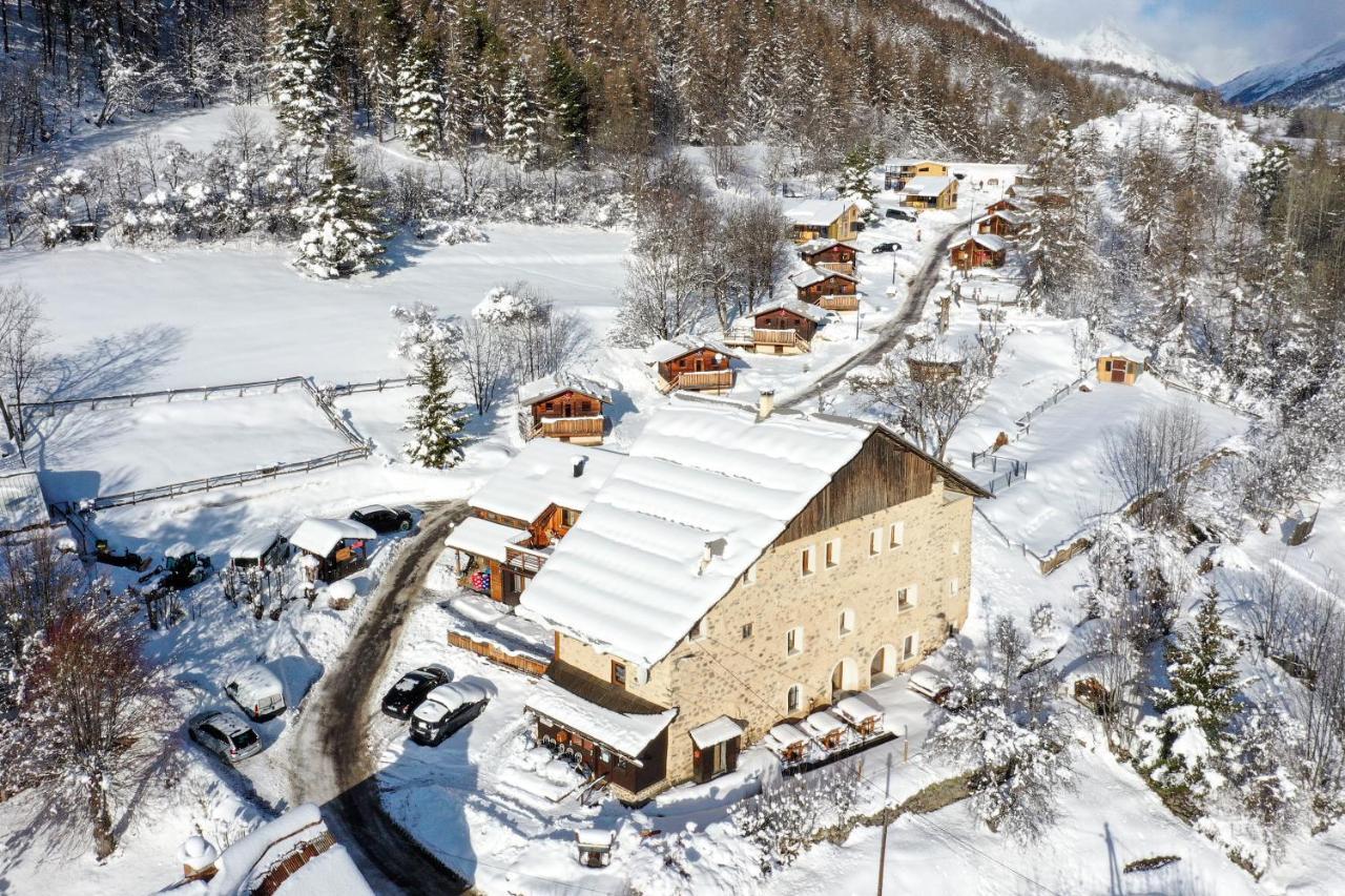 Gîtes&spa de La Ferme de Belline Briançon Exterior foto